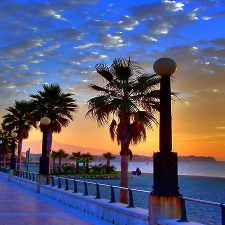 אסטפונה Aparment Neptuno- Located On The Promenade A Few Metres From The Beach. מראה חיצוני תמונה