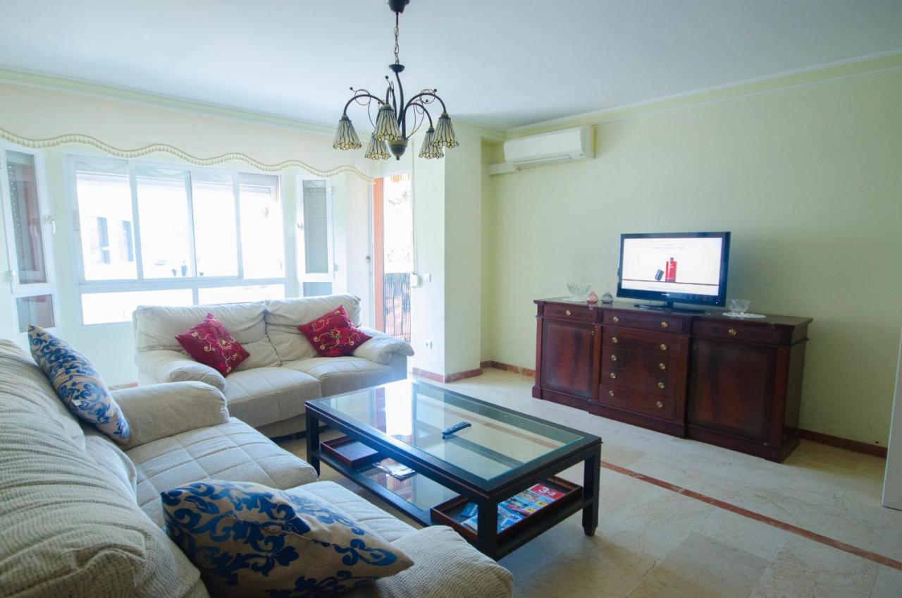אסטפונה Aparment Neptuno- Located On The Promenade A Few Metres From The Beach. מראה חיצוני תמונה