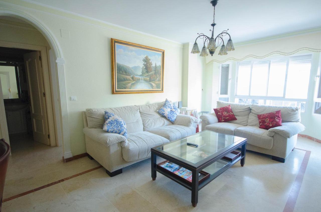 אסטפונה Aparment Neptuno- Located On The Promenade A Few Metres From The Beach. מראה חיצוני תמונה