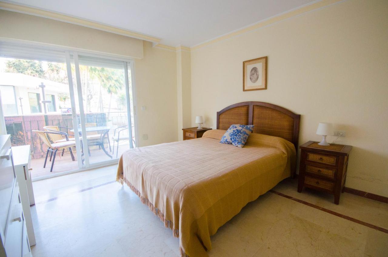 אסטפונה Aparment Neptuno- Located On The Promenade A Few Metres From The Beach. מראה חיצוני תמונה