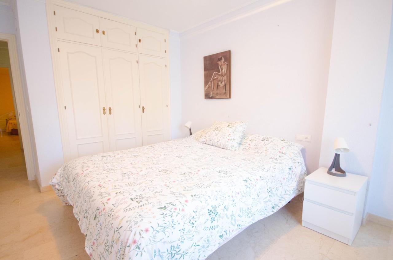 אסטפונה Aparment Neptuno- Located On The Promenade A Few Metres From The Beach. מראה חיצוני תמונה